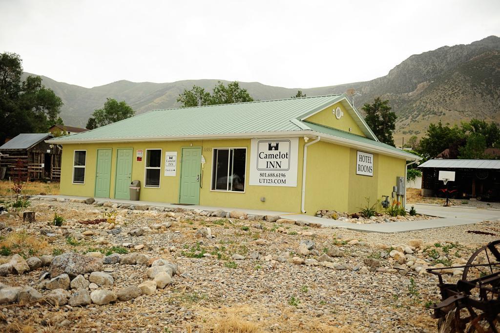 Camelot Inn At Honeyville المظهر الخارجي الصورة